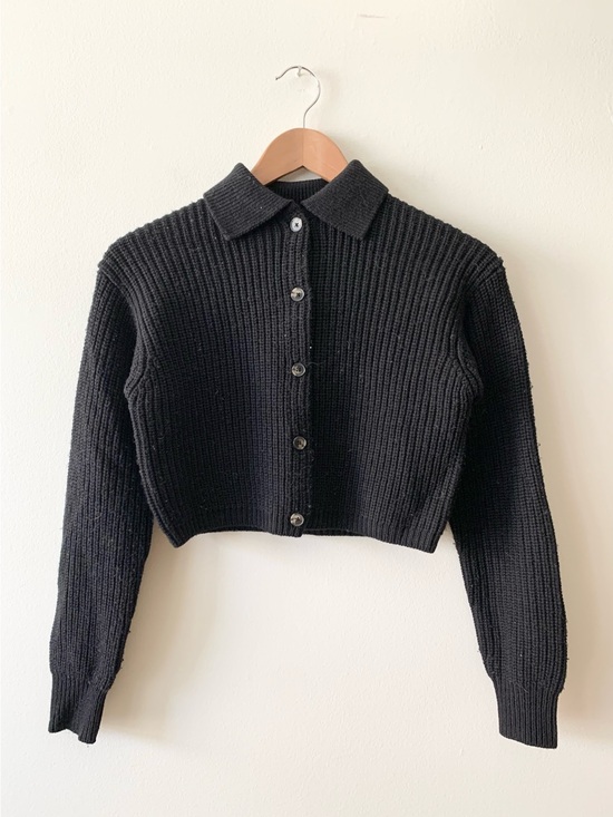 Wilfred Sweaters - NEW Wilfred Black Ribbed Merino Wool Cropped Cardigan
